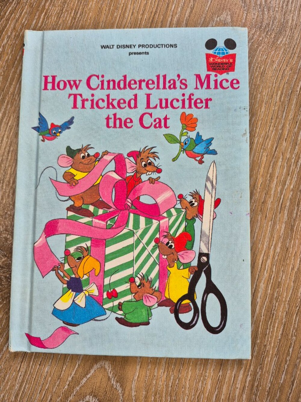 Vintage Disney How Cinderella's Mice Tricked Lucifer the Cat Princess World Read